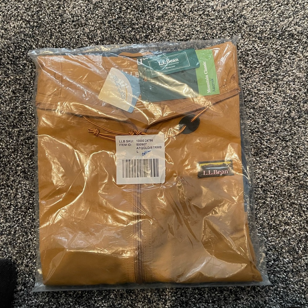 Large ll bean wind breaker